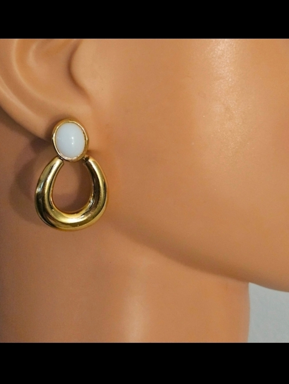 Vintage Anne Klein Gold Earrings - Picture 11 of 15